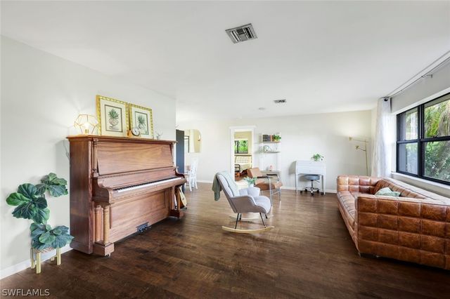 27983 Temple Terrace DR, Bonita Springs, FL 34135