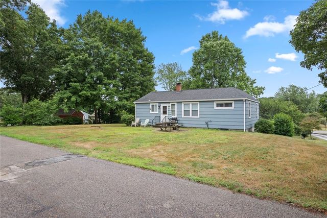 4 East Stuart Street, Westerly, RI 02891