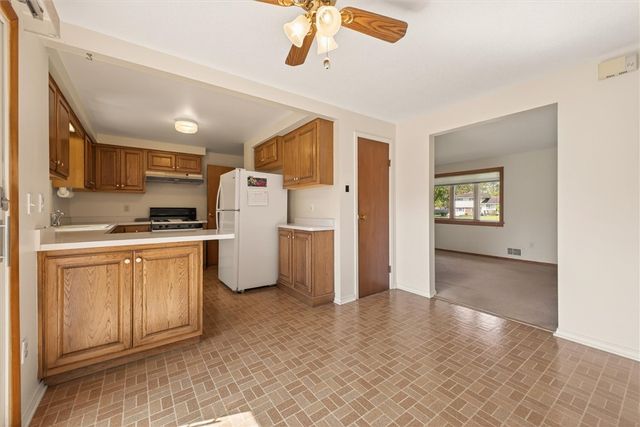 6042 East River Road, Henrietta, NY 14586