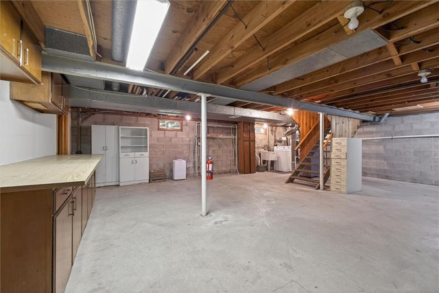6042 East River Road, Henrietta, NY 14586