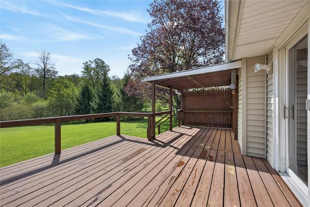 6042 East River Road, Henrietta, NY 14586