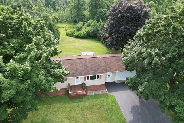 6042 East River Road, Henrietta, NY 14586