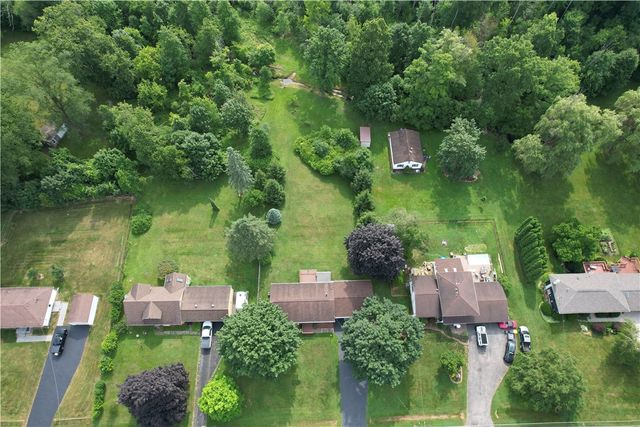 6042 East River Road, Henrietta, NY 14586