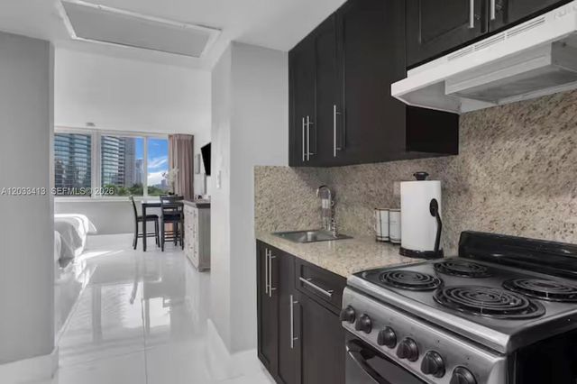 19201 Collins Avenue 440, Sunny Isles Beach, FL 33160