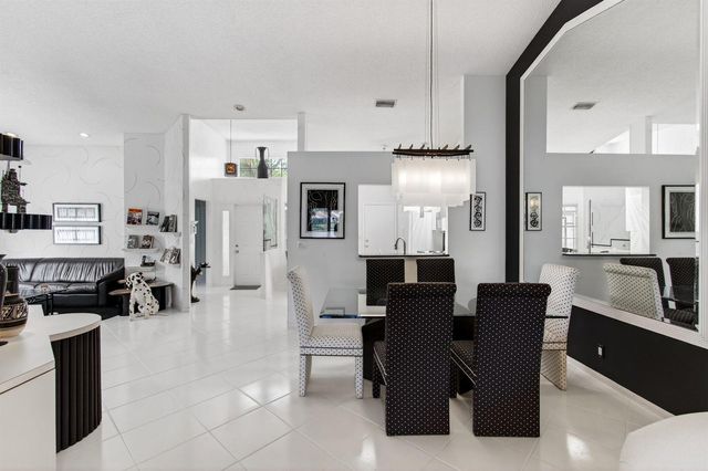 14492 Via Royale, Delray Beach, FL 33446