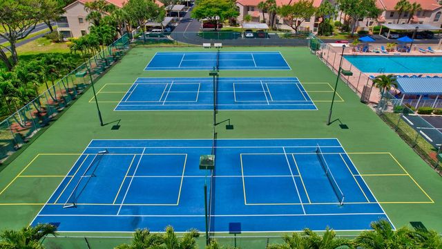 14492 Via Royale, Delray Beach, FL 33446