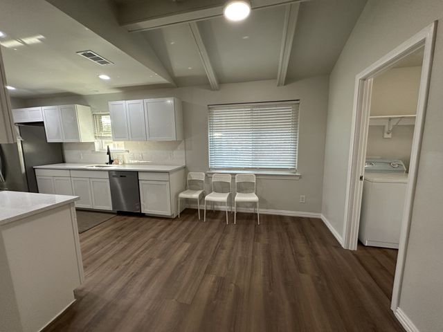 2521 Downing Drive, Plano, TX 75023