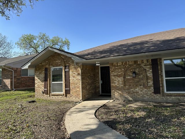 2521 Downing Drive, Plano, TX 75023