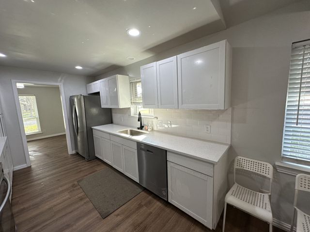 2521 Downing Drive, Plano, TX 75023