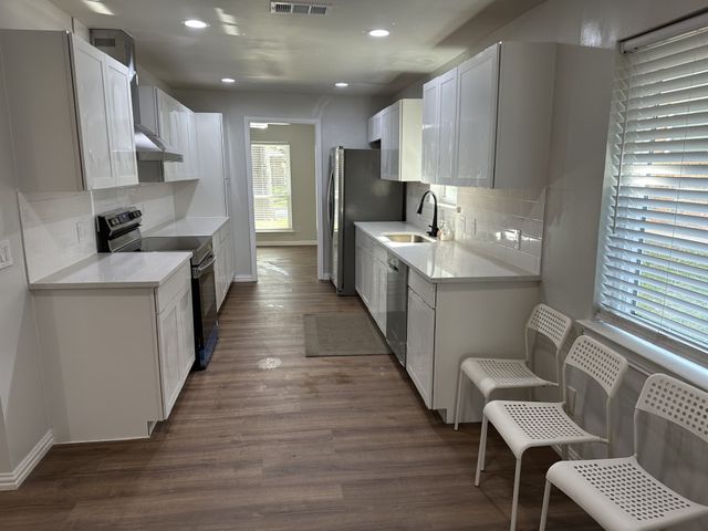 2521 Downing Drive, Plano, TX 75023