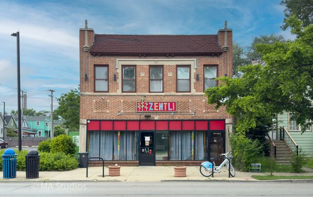 1813 Dempster Street, Evanston, IL 60201