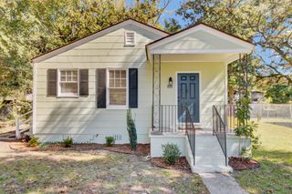 2653 Ferrara Drive, North Charleston, SC 29405