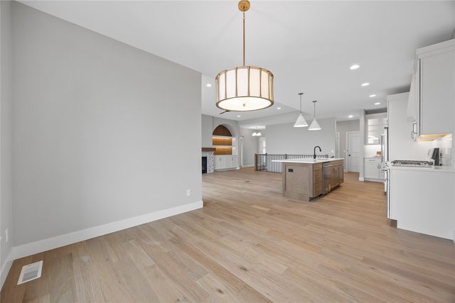 3667 McClain Way, Hiawatha, IA 52233