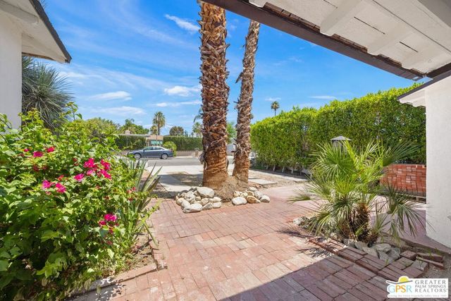 1345 E Camino Primrose, Palm Springs, CA 92264