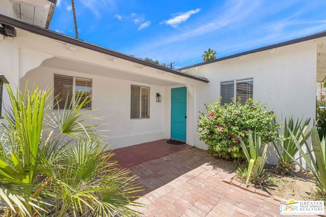 1345 E Camino Primrose, Palm Springs, CA 92264
