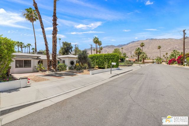 1345 E Camino Primrose, Palm Springs, CA 92264