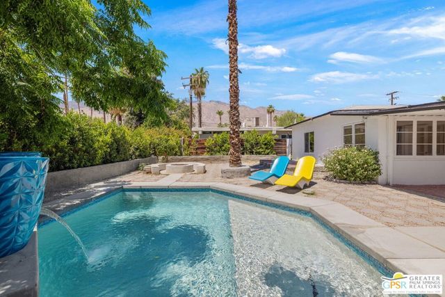 1345 E Camino Primrose, Palm Springs, CA 92264