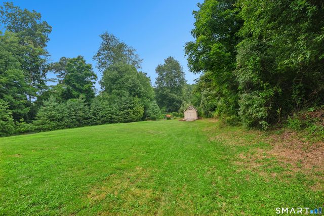 104 West Flat Hill Road, Southbury, CT 06488
