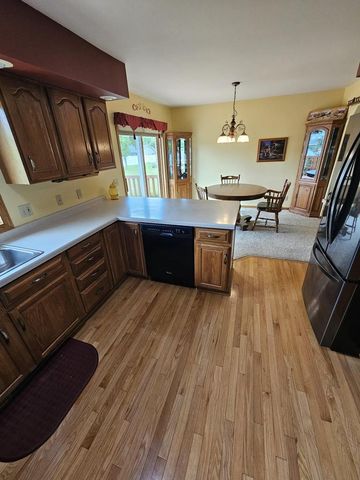 2320 JAMES AVENUE, Altoona, WI 54720