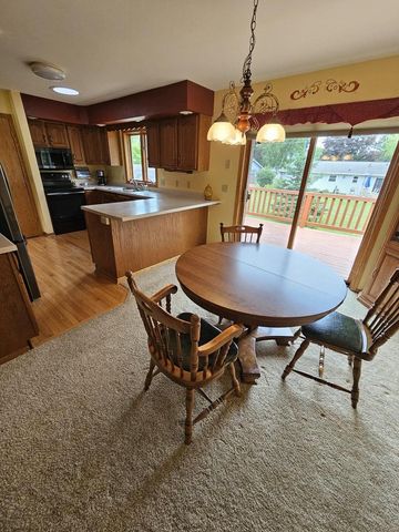 2320 JAMES AVENUE, Altoona, WI 54720