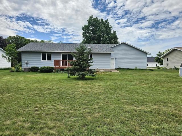 2320 JAMES AVENUE, Altoona, WI 54720