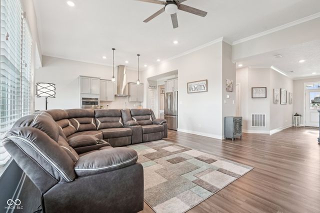 3616 Gillsland Road, Bargersville, IN 46106