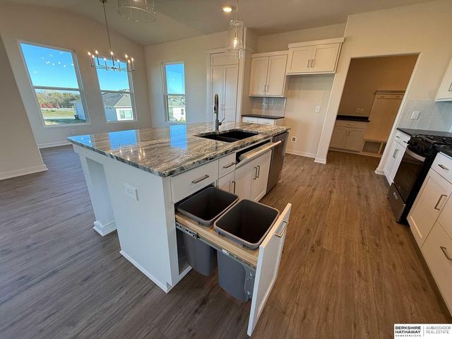 19814 Cinnamon Street, Omaha, NE 68135