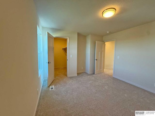 19814 Cinnamon Street, Omaha, NE 68135