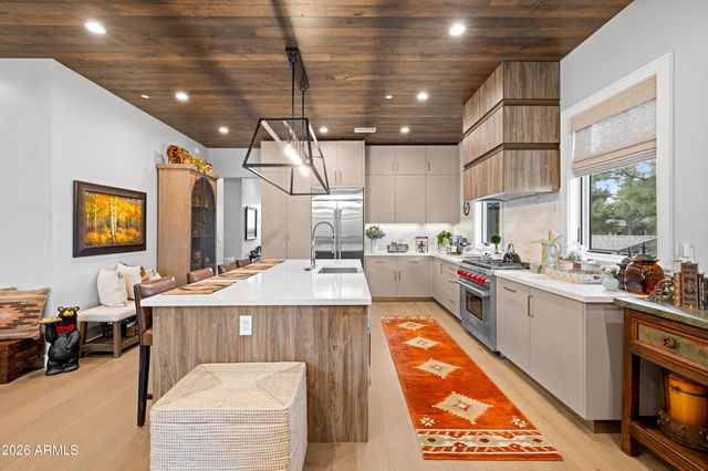 3017 S TOURMALINE Drive 11, Flagstaff, AZ 86005