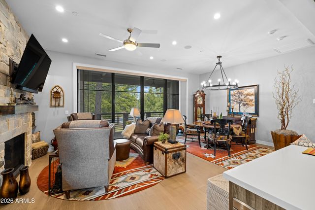 3017 S TOURMALINE Drive 11, Flagstaff, AZ 86005