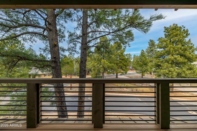 3017 S TOURMALINE Drive 11, Flagstaff, AZ 86005