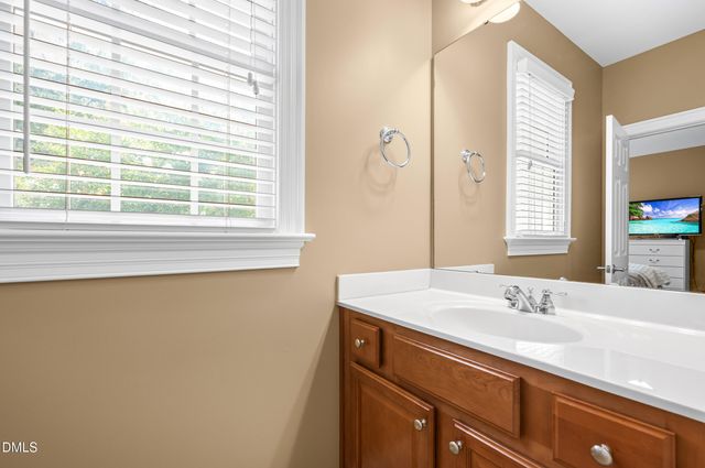 204 Grantwood Drive, Holly Springs, NC 27540