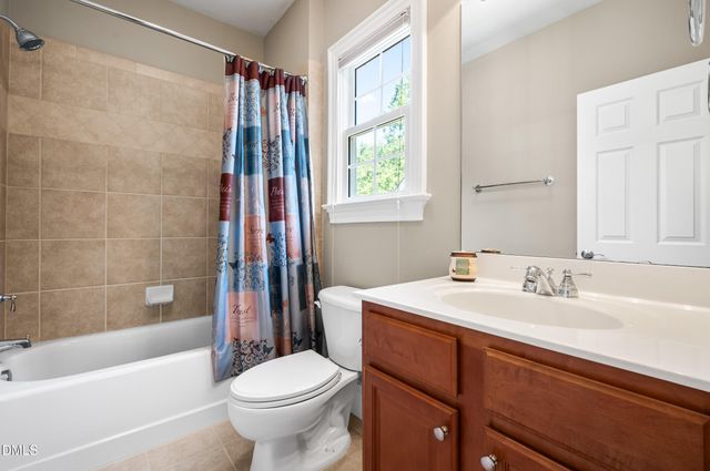 204 Grantwood Drive, Holly Springs, NC 27540