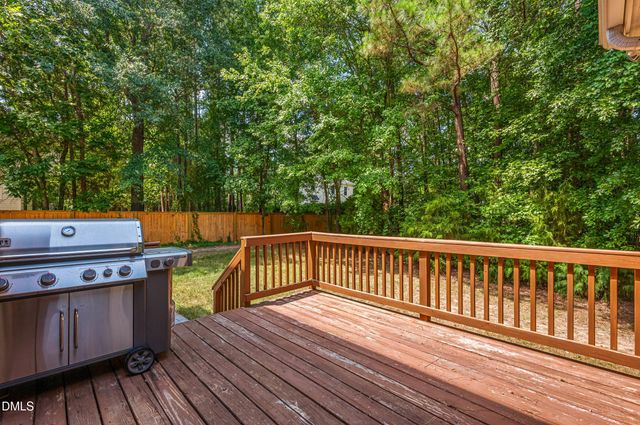 204 Grantwood Drive, Holly Springs, NC 27540