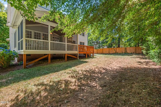 204 Grantwood Drive, Holly Springs, NC 27540