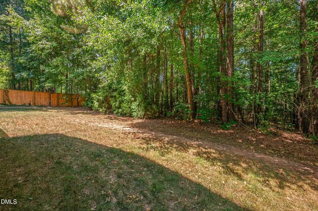 204 Grantwood Drive, Holly Springs, NC 27540