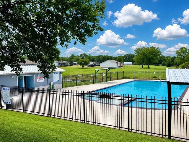 232 White Dove Drive, Quitman, TX 75783