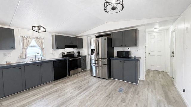 232 White Dove Drive, Quitman, TX 75783