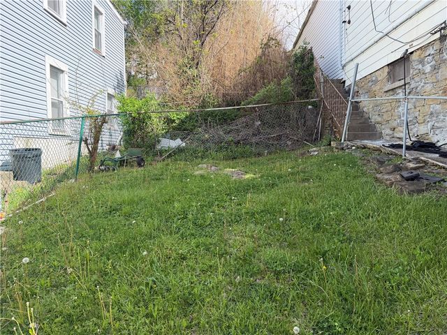 2415 Spring Street, Arlington, PA 15210
