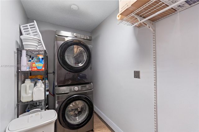 5300 NW 30th Pl, Miami, FL 33142