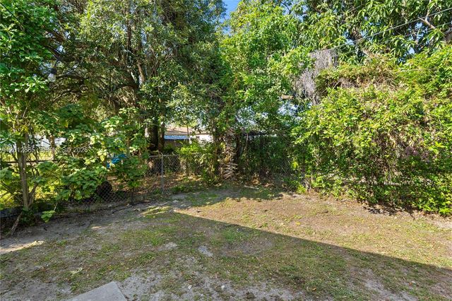 5300 NW 30th Pl, Miami, FL 33142