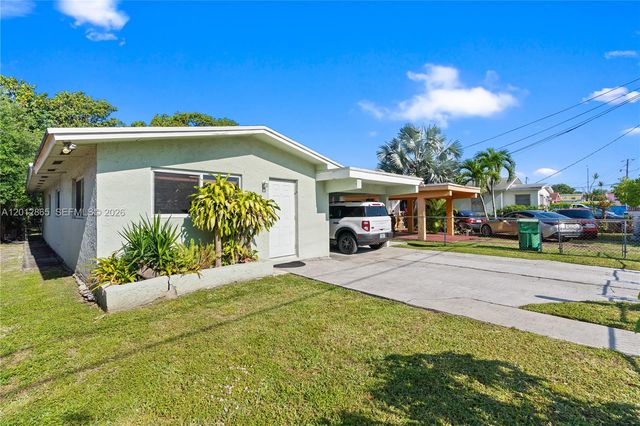 5300 NW 30th Pl, Miami, FL 33142