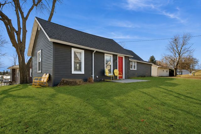 401 S 3rd Street, Polk City, IA 50226