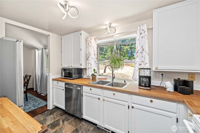 23416 51st Avenue Ct E, Spanaway, WA 98387