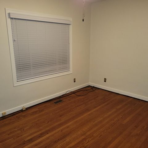 1607 Parkview Avenue, Whiting, IN 46394