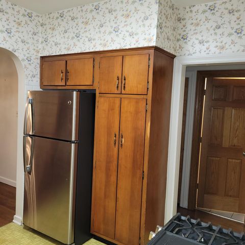 1607 Parkview Avenue, Whiting, IN 46394