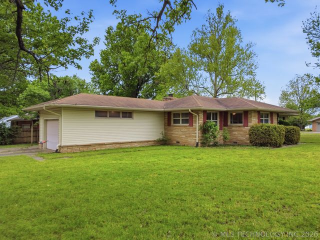 910 Hickory Street, Chelsea, OK 74016