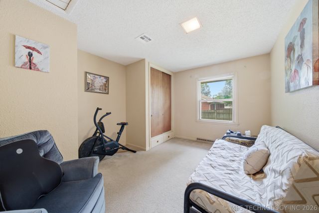 910 Hickory Street, Chelsea, OK 74016