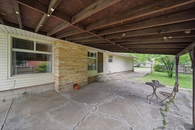 910 Hickory Street, Chelsea, OK 74016