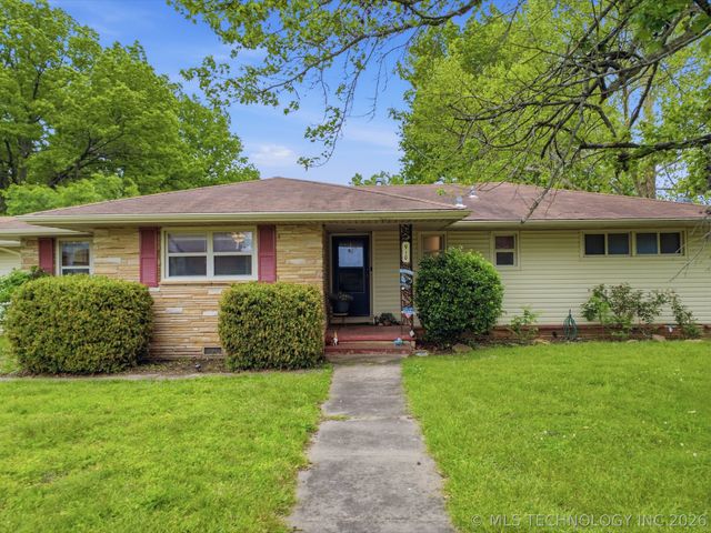 910 Hickory Street, Chelsea, OK 74016